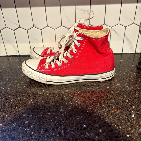 Converse Red High-Top Sneakers, chuck taylor- mens 7, women’s 9 unisex - Picture 6 of 10